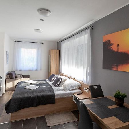 Horvath Apartman Fertőd Exterior foto