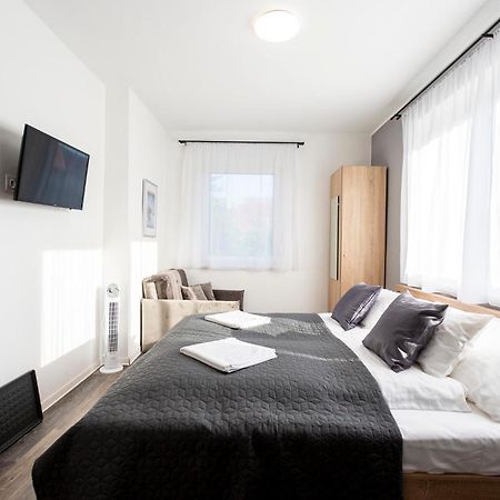 Horvath Apartman Fertőd Exterior foto