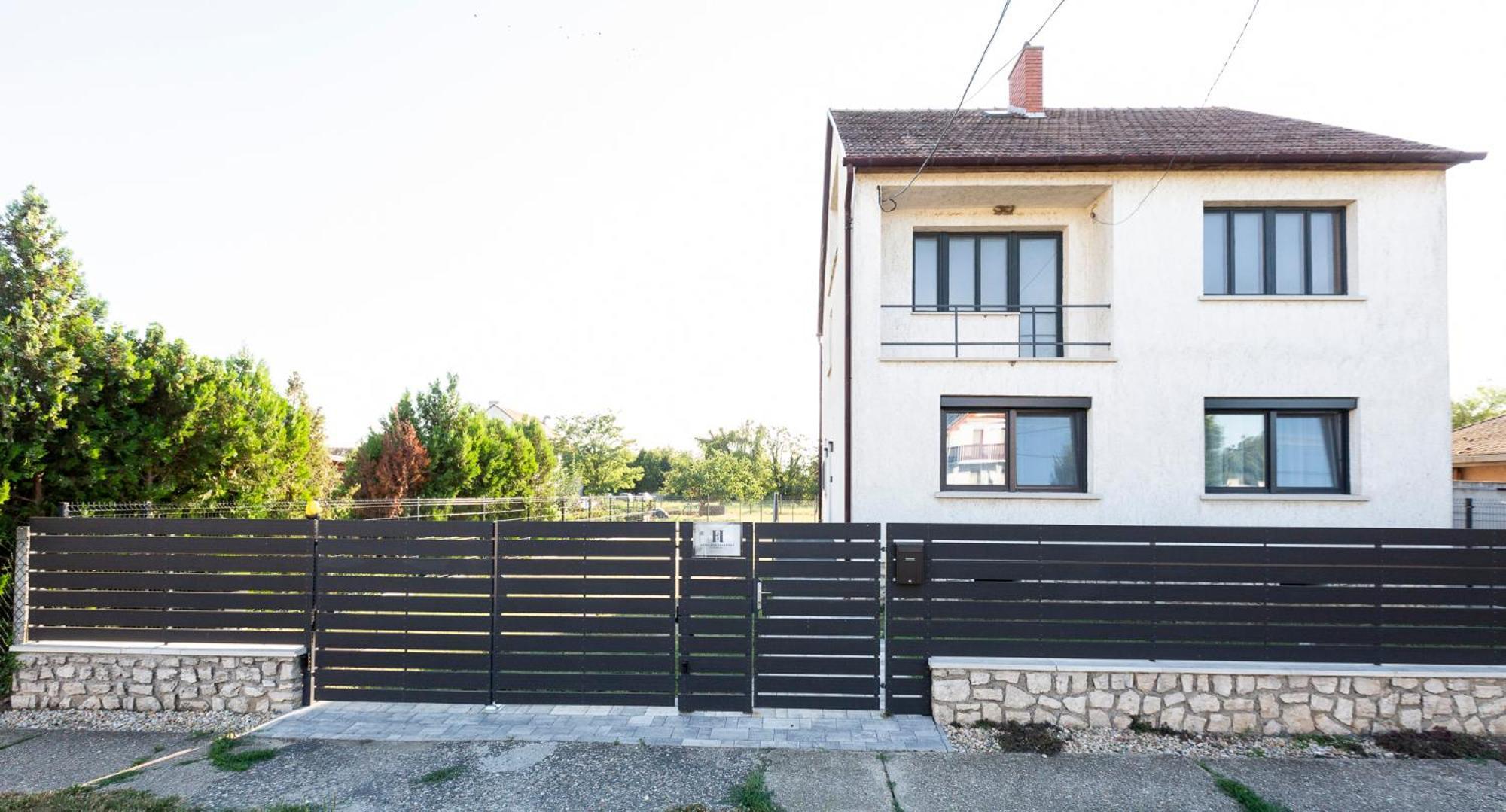 Horvath Apartman Fertőd Exterior foto