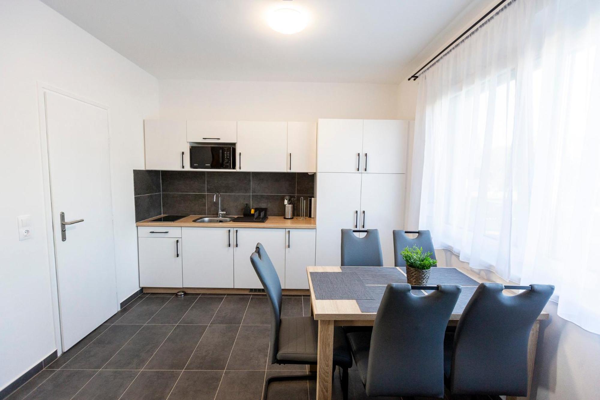 Horvath Apartman Fertőd Exterior foto