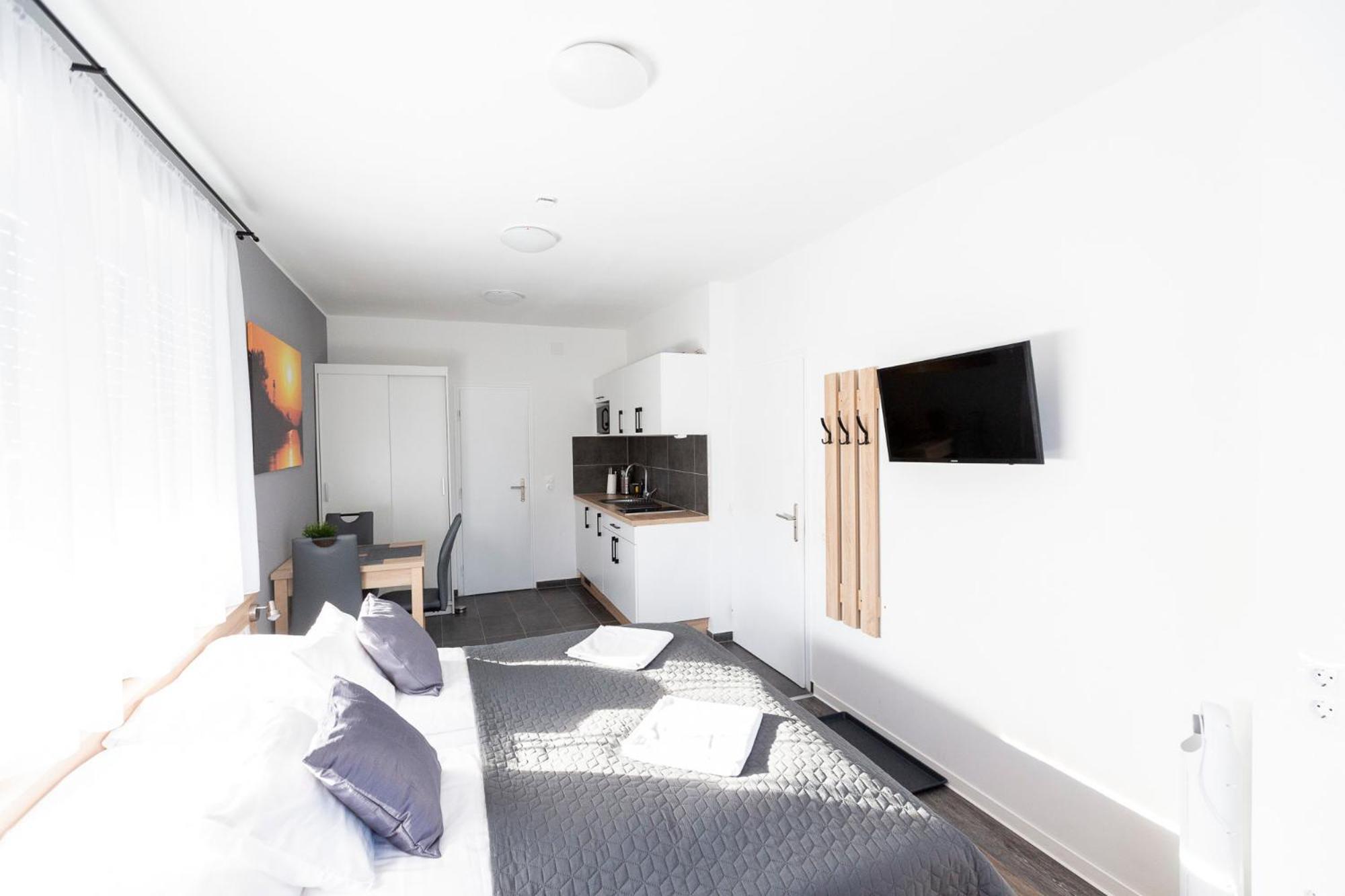 Horvath Apartman Fertőd Exterior foto